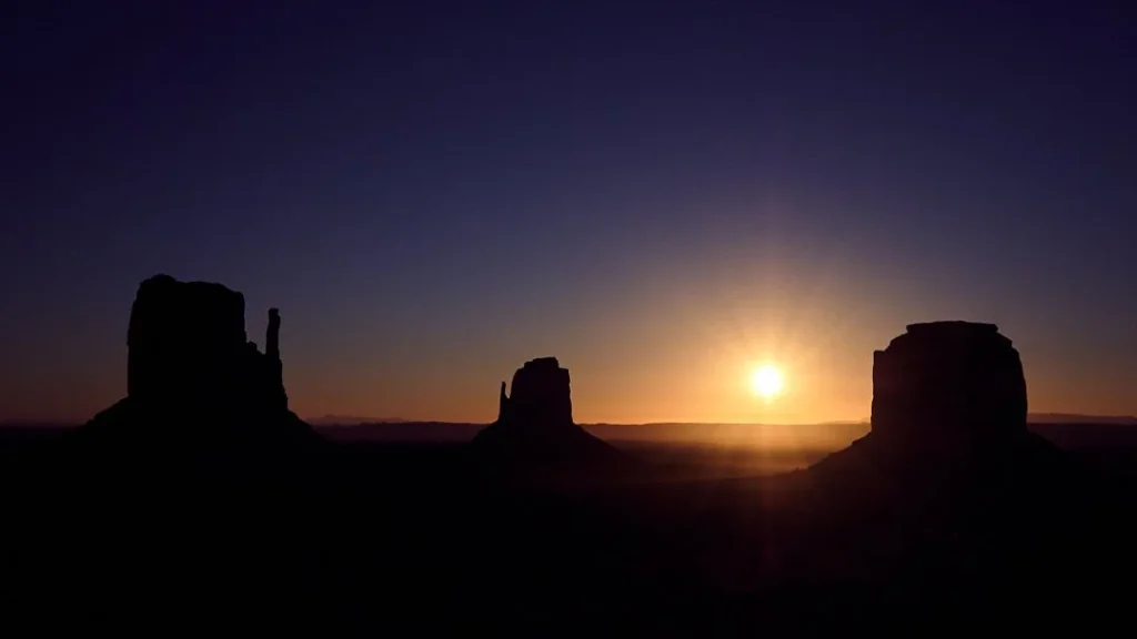 Monument Valley Sunset